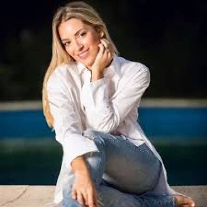 
Anna Luiza Chaves Height, Weight, Net Worth, Age, Birthday, Wikipedia, Who, Nationality, Biography 