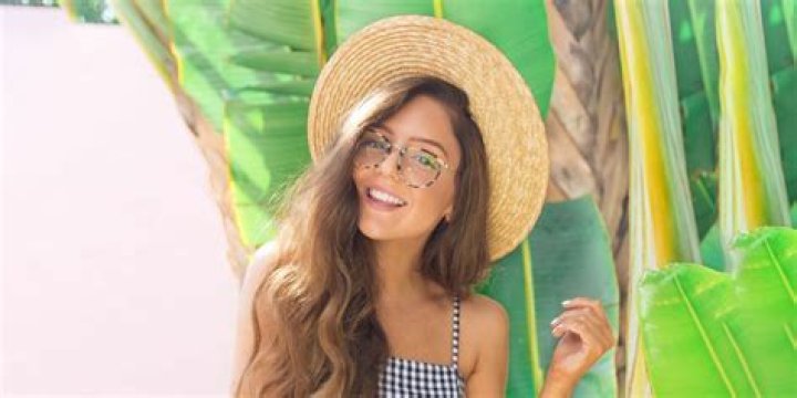 
Sarah Betts age, height, boyfriend, Wiki Biography. Who is she dating? 